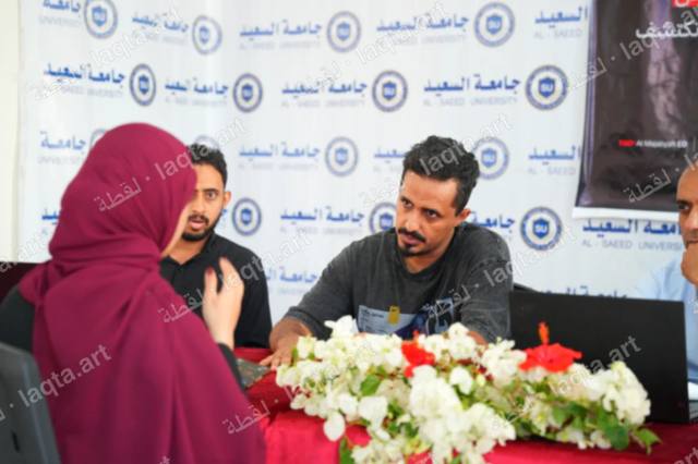 أعمال عمر احمد سيف — مصوّر في تعز
